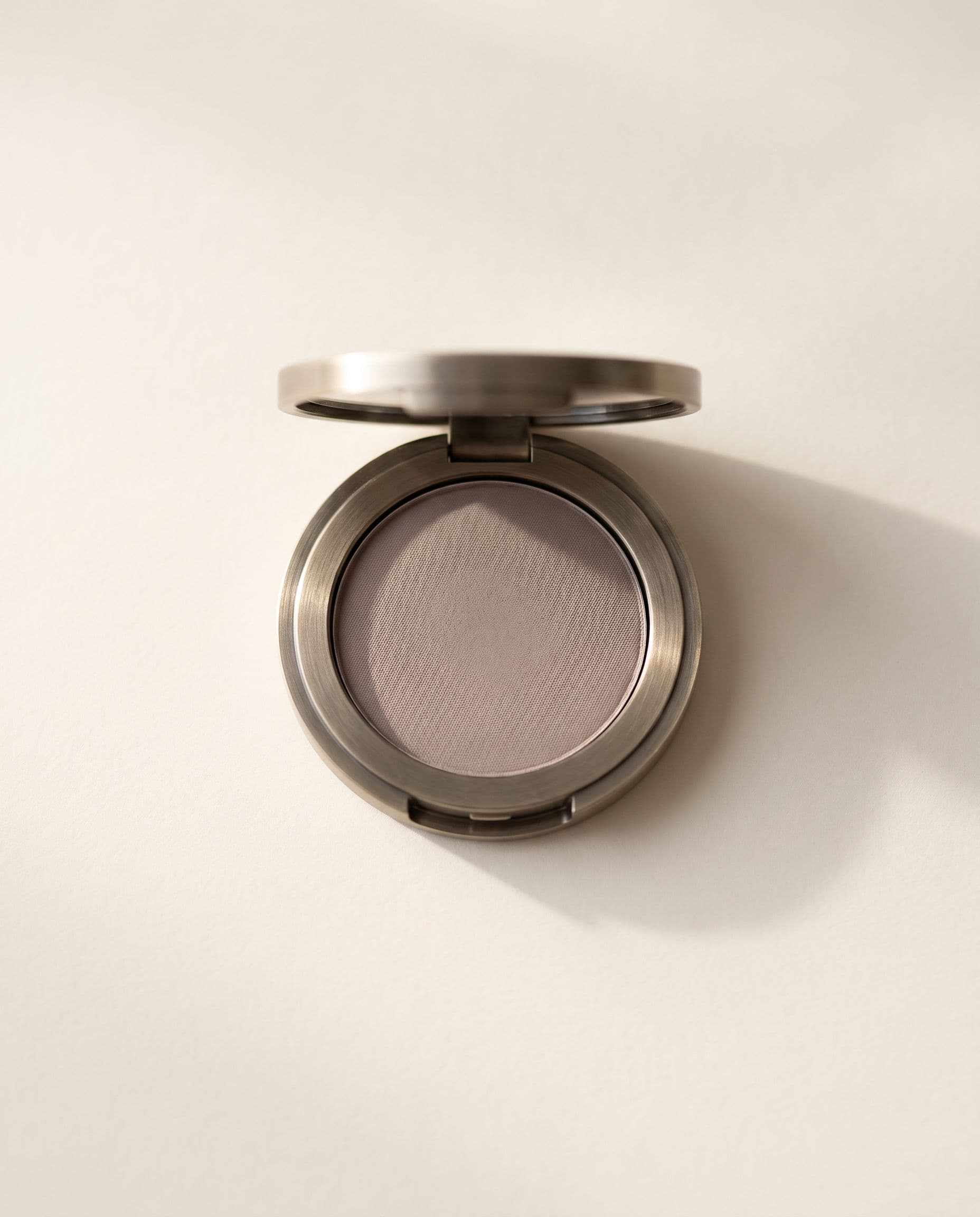 Cendre — pressed eyeshadow in cool ash taupe